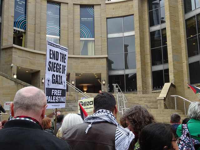 42097379822_17f280bdd1_z